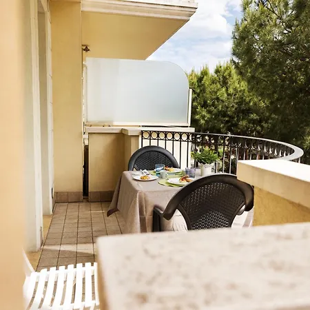 Greenmare Mare A 100 M, 2 Balconi E Parcheggio Gratuito Apartamento Riccione